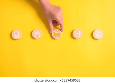 Business document management and checking system, Online documentation database, Document folder, Quality assurance, Document management system DMS, Searching and managing files and information