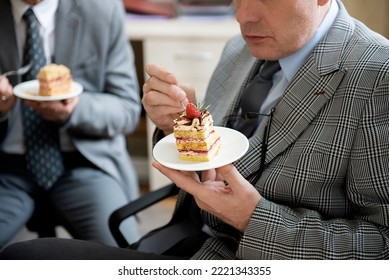 Business People Eating Cake Sweet Dessert,coffee Break In Office