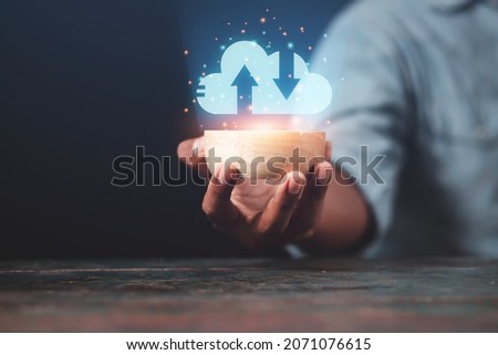 business people show cloud computing business storage system Business network via wireless Internet. CloudTechnology concept.
