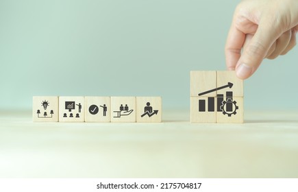 72 Upskill icon Images, Stock Photos & Vectors | Shutterstock