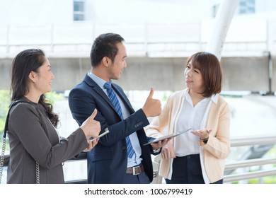 business success concept : business people meeting working teamwork ,selective focus 