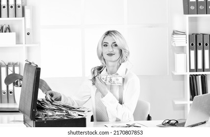 115,918 Successful accountant Images, Stock Photos & Vectors | Shutterstock