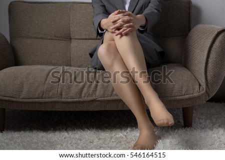 Business woman, foot, tired, swelling, shoes