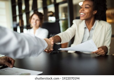 Business woman making plans with somebody, shaking hands. - Shutterstock ID 1922070194