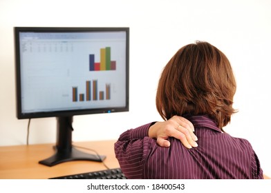 2,518 Neck pain computer ill Images, Stock Photos & Vectors | Shutterstock