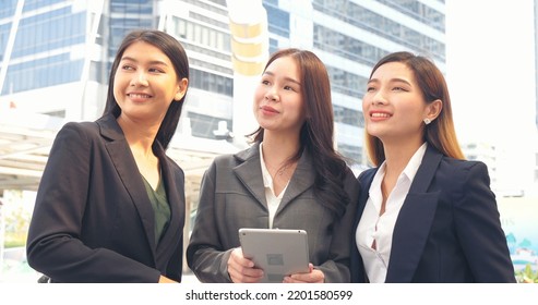 Business Woman Partner Talk, Meeting Team Partnership In Modern City Together. Diversity Asian Business Partner Online Meeting Trust Teamwork. Asian Two Business People Teams Meeting Outdoor In City.