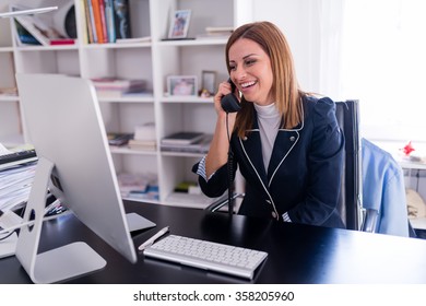 Business Woman Working In Office, Very Shallow Depth Of Field, Focus On The Eye