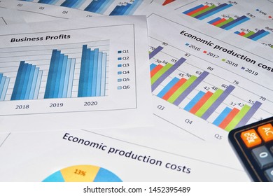 Business work, document data, graphs, graphs, marketing reports, research, development and planning for management, strategy analysis, financial accounting Business concepts in the future world