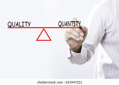 Businessman Hand Drawing Quality Quantity Balance Stock Photo 651947221 ...