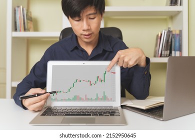 Businessman, Investor Teaching, Pointing On Stock Or Cryptocurrency Trading Graphs To Teach About Crypto, Stock Investing Trading On Online Platform At Home. Investor Teach Investing, Trading Concept.