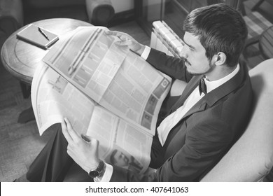 Office news Images, Stock Photos & Vectors | Shutterstock