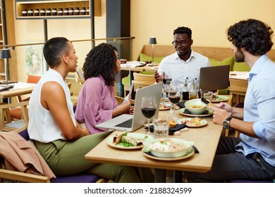 4,087 Team dinner meeting Images, Stock Photos & Vectors | Shutterstock