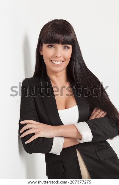 Mujer De Negocios Posa Para Una Foto De Stock Editar Ahora