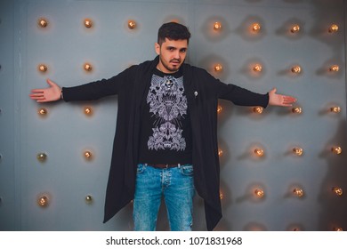 Businness guy in front bright idea light bulbs concept