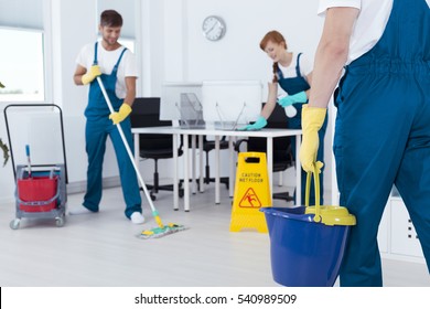 NEED WEEKEND CLEANERS TO START THIS WEEK – up to 18/hr, Paid Weekly