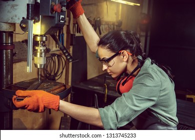 2,467 Workplace Gender Equality Images, Stock Photos & Vectors 