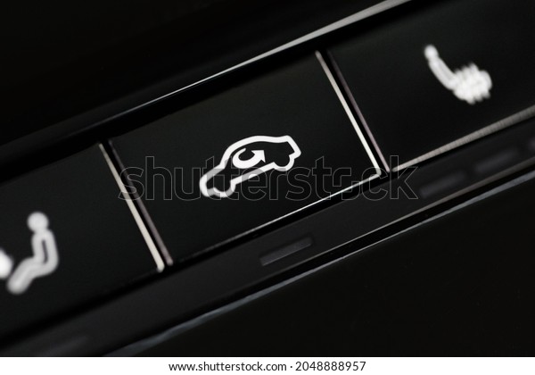 button for distributing air flows in the passenger\
compartment - Image 