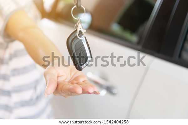 Buying a new car Give the\
keys On hand