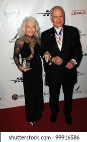 Buzz Aldrin Wife Lois 8th Annual Stock Photo 99916586 Shutterstock