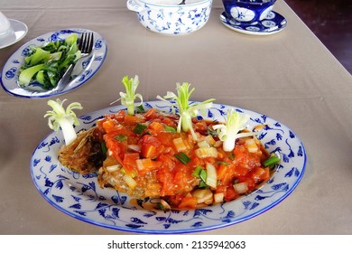 Ca Dieu Huong Sot Ca, Stir Fried Whole Fish With Tomato Sauce,  Vietnam