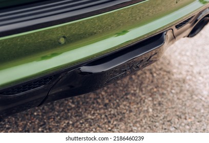 CA, LA, USA
July 20, 2022
Green Jeep Grand Cherokee SRT Showing The Rear Bumper With The SRT Logo In The Black Plastic