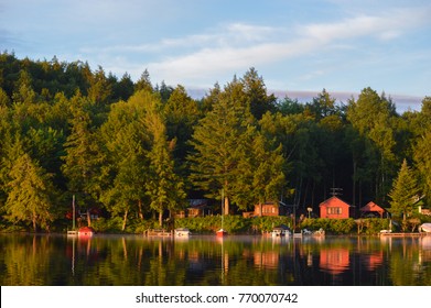 Mountain Cabin Images Stock Photos Vectors Shutterstock