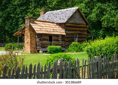 Imagenes Fotos De Stock Y Vectores Sobre Cabin Smoky Mountains