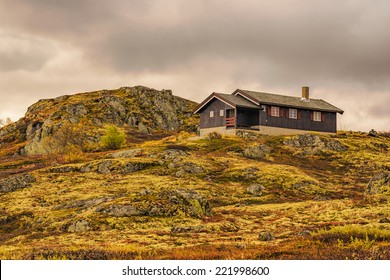 Royalty Free Cabin On Mountain Stock Images Photos Vectors