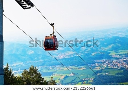 Cable car going up the mountain