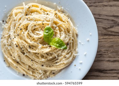 Cacio E Pepe - Spaghetti With Cheese And Pepper