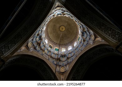 Cairo, Egypt -Februay 20 2022: Dome From The Inside Of El Refai - Rifai Mosque Islamic Art, Texture And Patterns On The Dome Inside Mosque