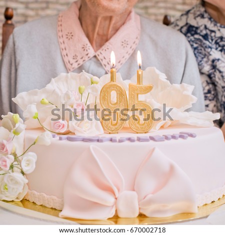 Cake 95 years old
