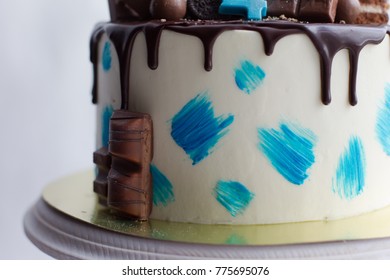 Cake with chocolate