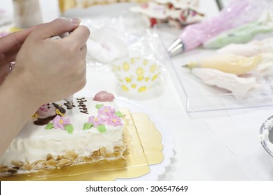 Cake Decorating Hands