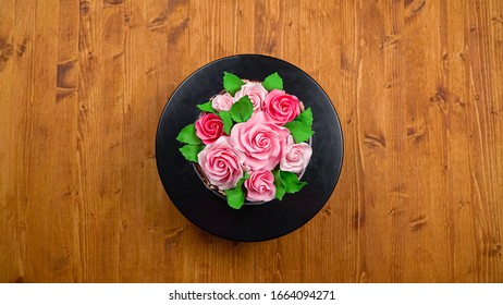 Cake Decorating - Rose Garden Cake Overhead