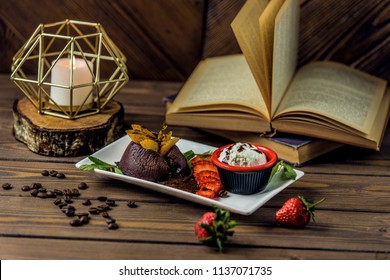 Cake Filling With Chocolate Sauce,ic Cream And Fruits