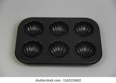 Cake Moulding Polytetrafluoroethylene (PTFE). 