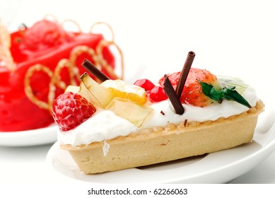 Eclair Gateau Isole Images Stock Photos Vectors Shutterstock