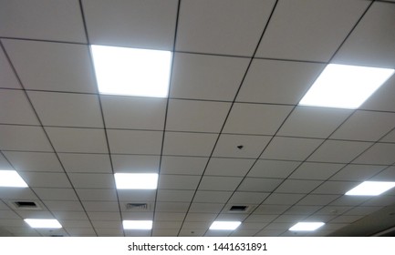 Imagenes Fotos De Stock Y Vectores Sobre Office Ceiling