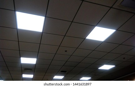 Imagenes Fotos De Stock Y Vectores Sobre Office Ceiling