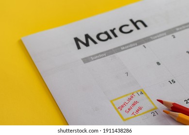 Calendar reminder on 14th March as the the daylight saving time starting that day. Selective focus on the text.