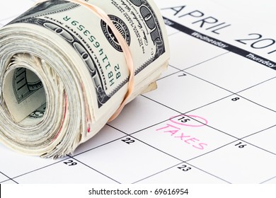 Calendar With Tax Due Date And Refund Money