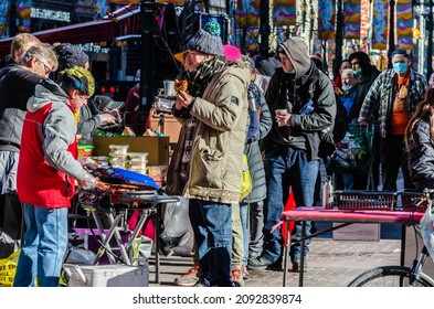 Calgary, Alberta, Canada - November 6, 2021: A Small Group Of People Providing A Meal To The Homeless And Any Other People In Need In Downtown Calgary