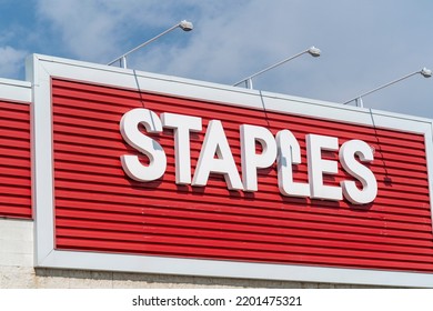 Calgary, Alberta, Canada - September 7, 2022 : The STAPLES Logo Is Seen At A Store In Calgary. The Store Sells Supplies For Learning And Working Owned By Private Equity Firm Sycamore Partners