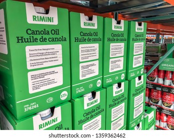 Calgary, Canada: March 31,2019 - Canadian Canola Oil Boxes In The Store. Support Local Brand In Canada.