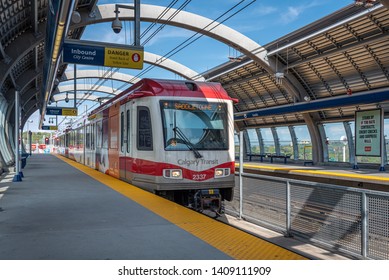 Calgary, Canada - May 26, 2019: C-Train In Downtown Calgary, Alberta. The C-train Is Calgary's Main Light Rail Transit Vehicle And Moves Over 300,000 People A Day