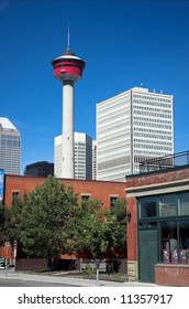 Calgary tourist attraction with dramatic revolving restaurant for those city views