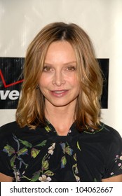 Calista Flockhart At The Peace Over Violence 38th Annual Humanitarian Awards, Beverly Hills Hotel, Beverly Hills, CA. 11-06-09