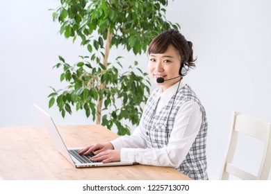 call center operator