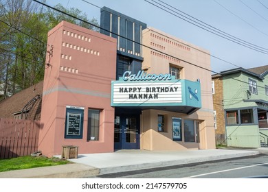 Callicoon, New York, United States Of America – April 29, 2017. Callicoon Movie Theatre In Callicoon, NY. This Is The Oldest Continually Operated Cinema In Sullivan County. 